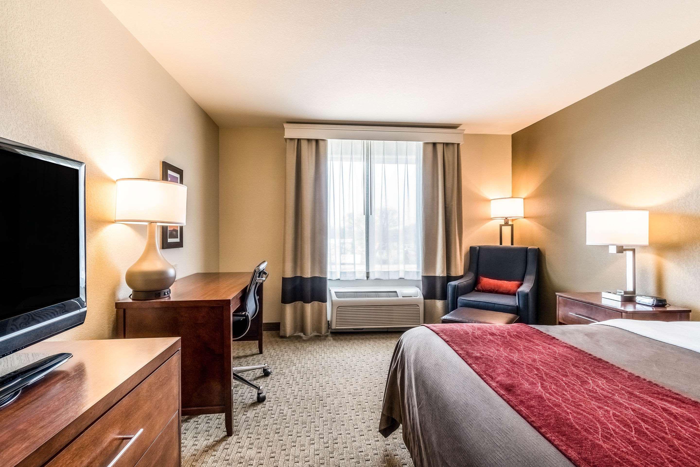 Comfort Inn & Suites Rifle Extérieur photo