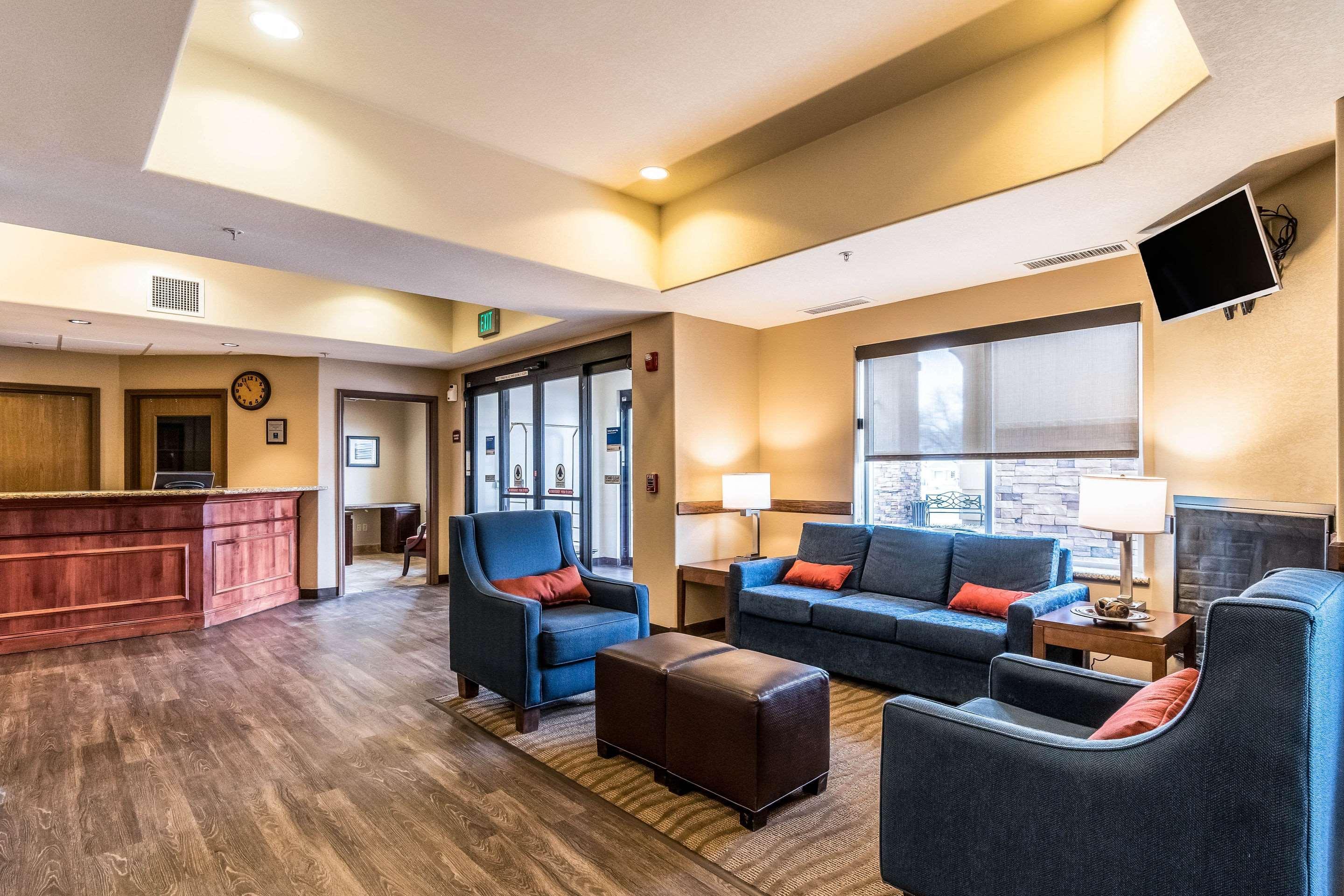 Comfort Inn & Suites Rifle Extérieur photo