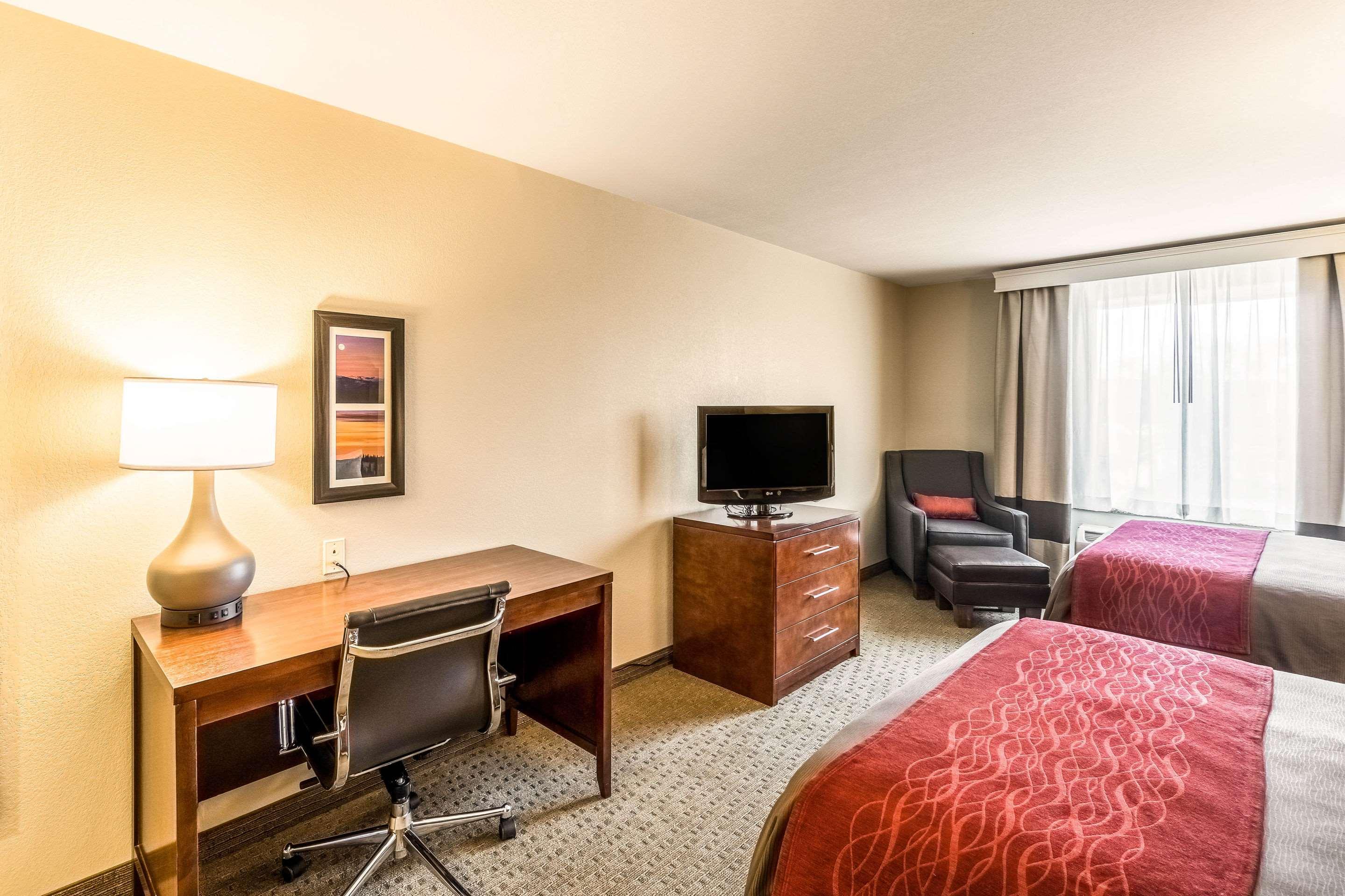 Comfort Inn & Suites Rifle Extérieur photo