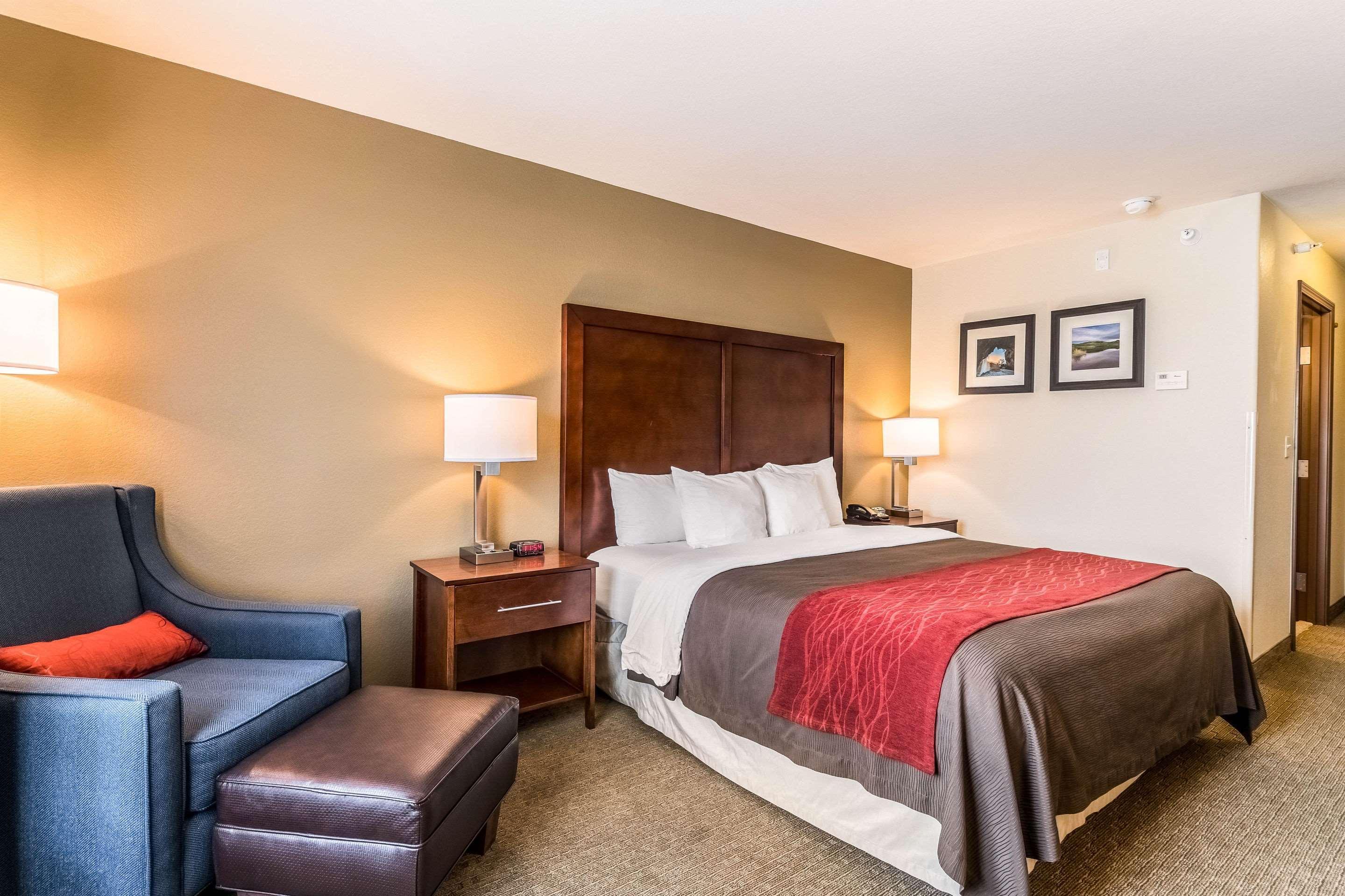 Comfort Inn & Suites Rifle Extérieur photo