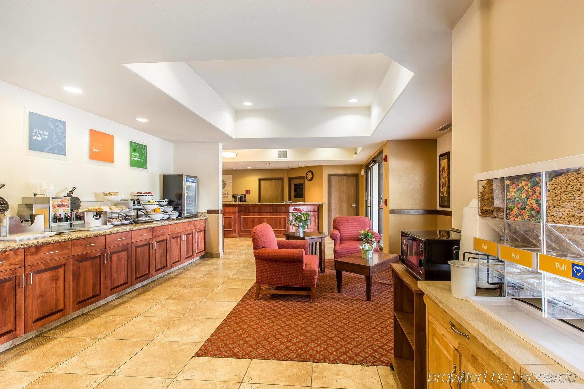 Comfort Inn & Suites Rifle Extérieur photo