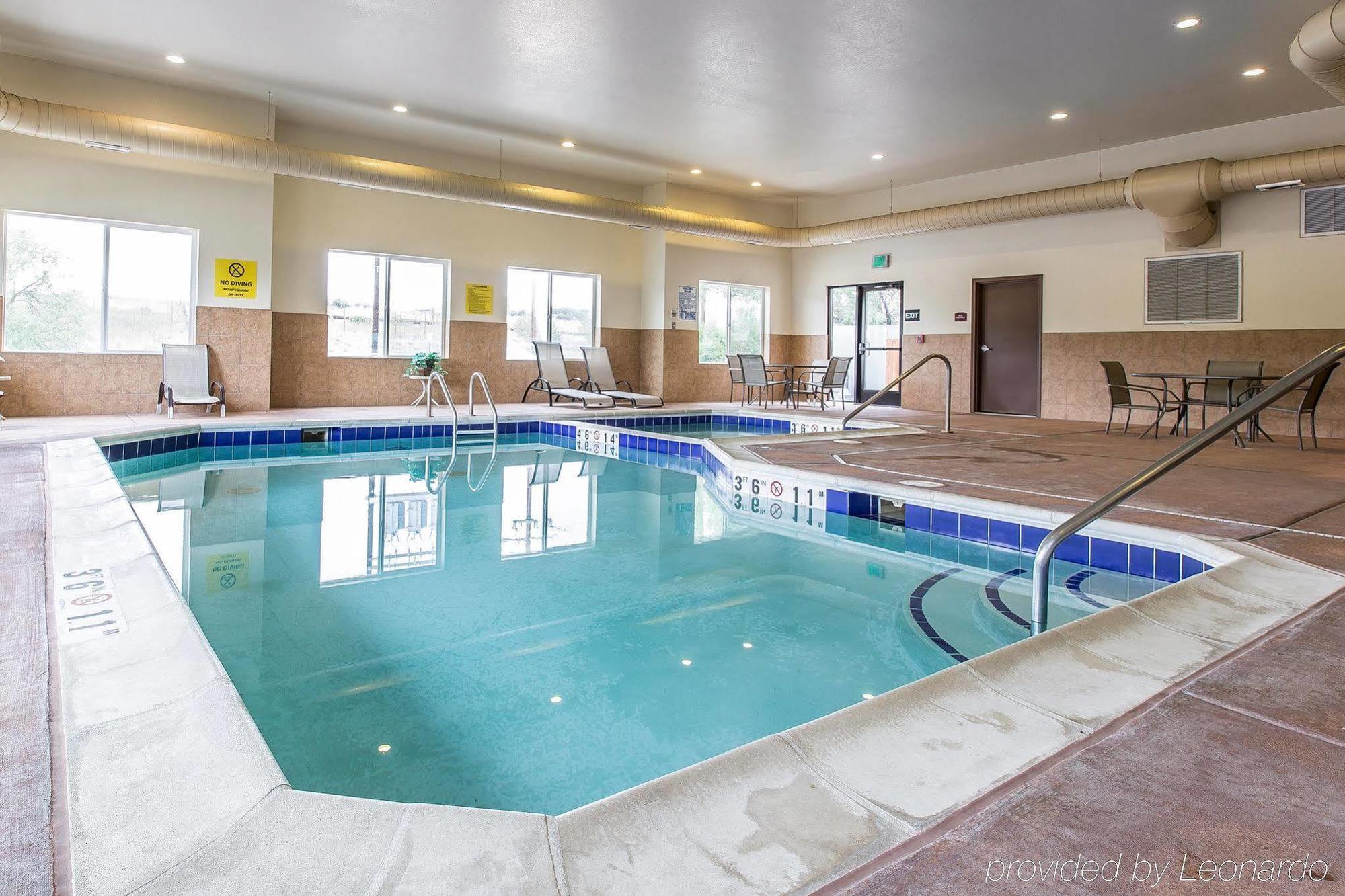 Comfort Inn & Suites Rifle Extérieur photo